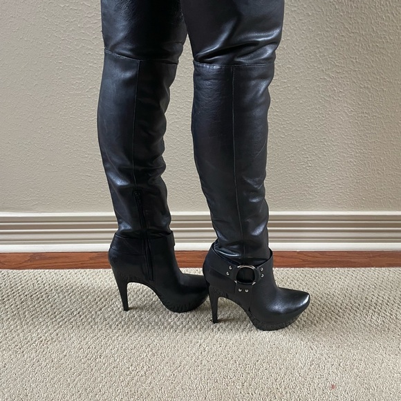Jessica Simpson Black Over the Knee Boots - Picture 2 of 8